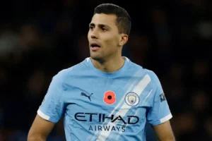 Rodri Hernández en partido con el Manchester City