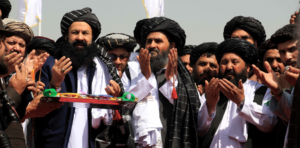 Miembros de los talibanes en una ceremonia en Afganistán