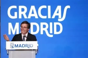 José Luis Martínez-Almeida dando un discurso en Madrid