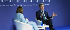 Alberto Núñez Feijóo hablando en el Círculo de Economía en Barcelona