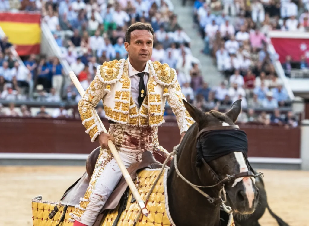 Matador Antonio Ferrera en una corrida en Las Ventas, Madrid.