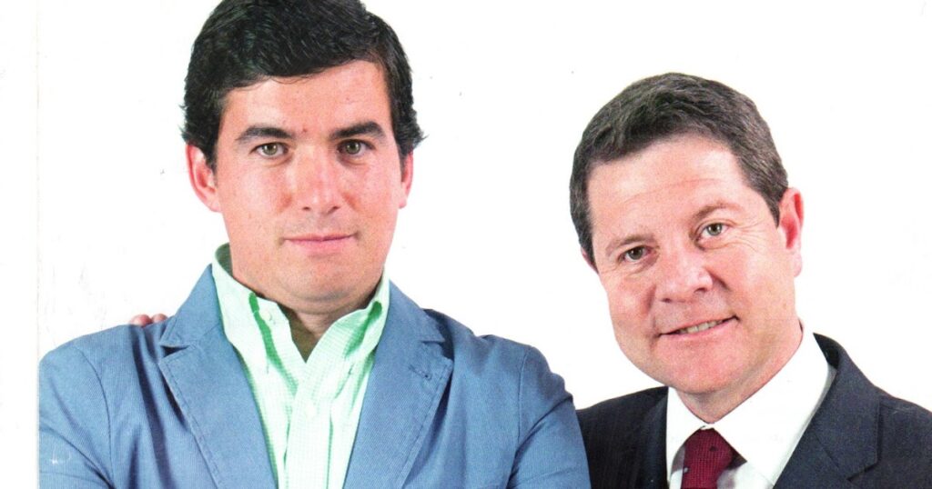 Jesús Mayoral, a la izquierda, y el presidente de Castilla La Mancha, Emiliano García-Page (d).