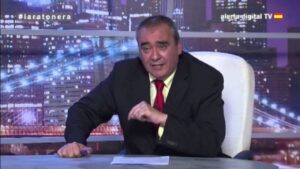 José Fausto hablando en un programa de televisión sobre la amistad y la lealtad