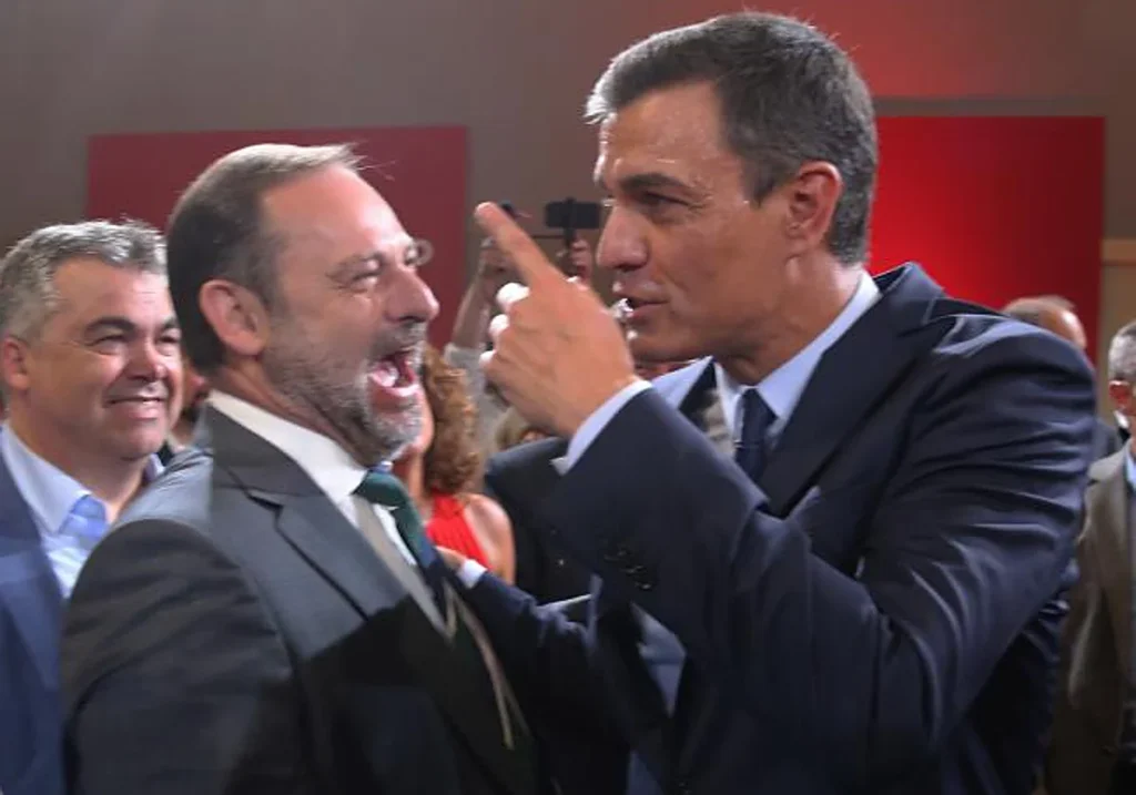 Celebración del Partido Popular con lanzamiento de cohetes en Casarrubios y Calypo.