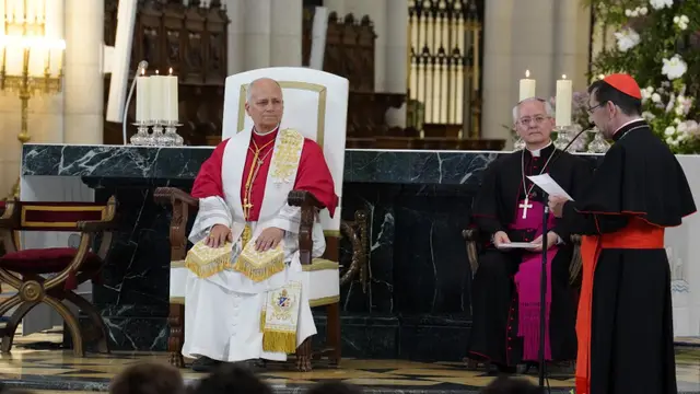 El Papa León XIV en la catedral de la Almudena durante su visita