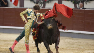 Víctor Hernández en la Corrida de Beneficencia