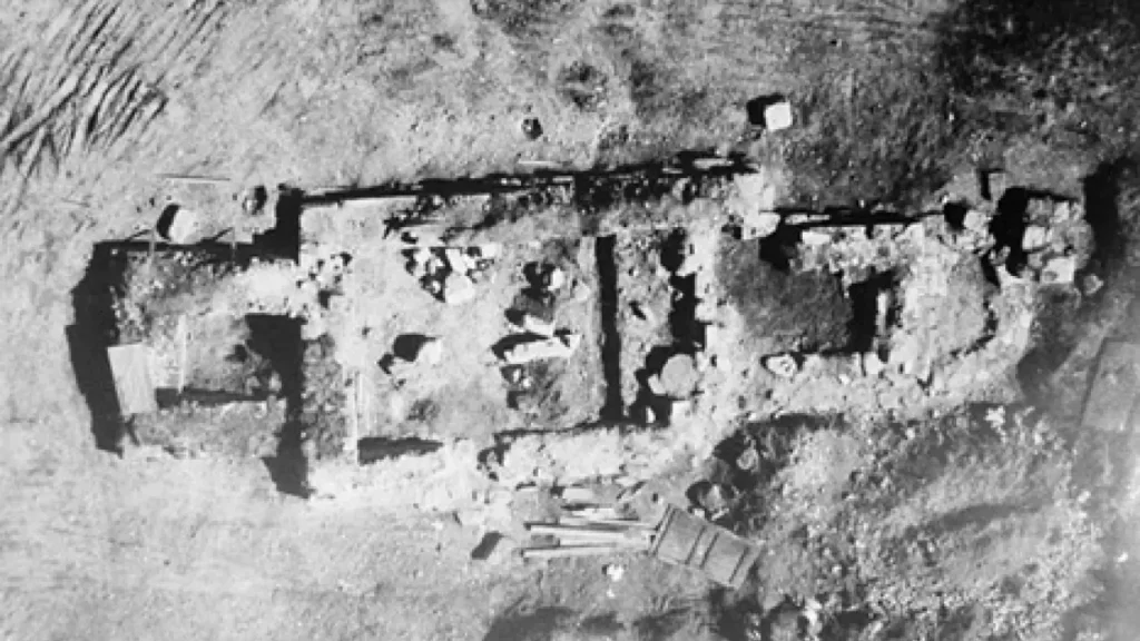 Ruinas de la iglesia de Västerhus (Suecia).